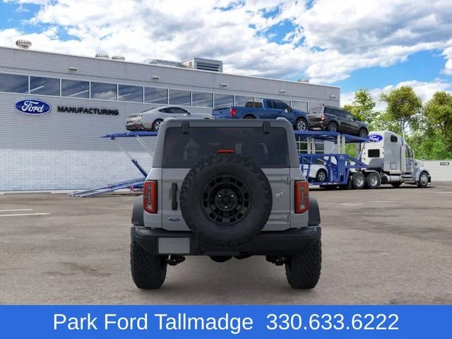 New 2026 Avalanche Gray Ford Badlands image 5