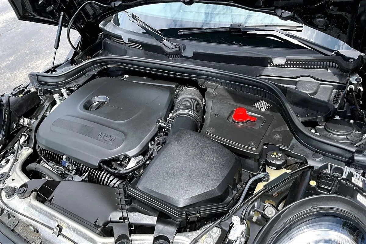 Used 2025  MINI Cooper S image 33
