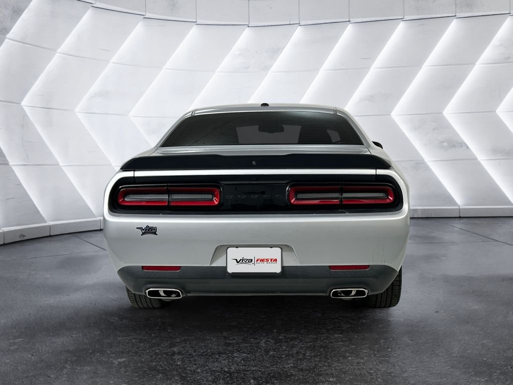 Used 2023 Silver Dodge SXT image 5
