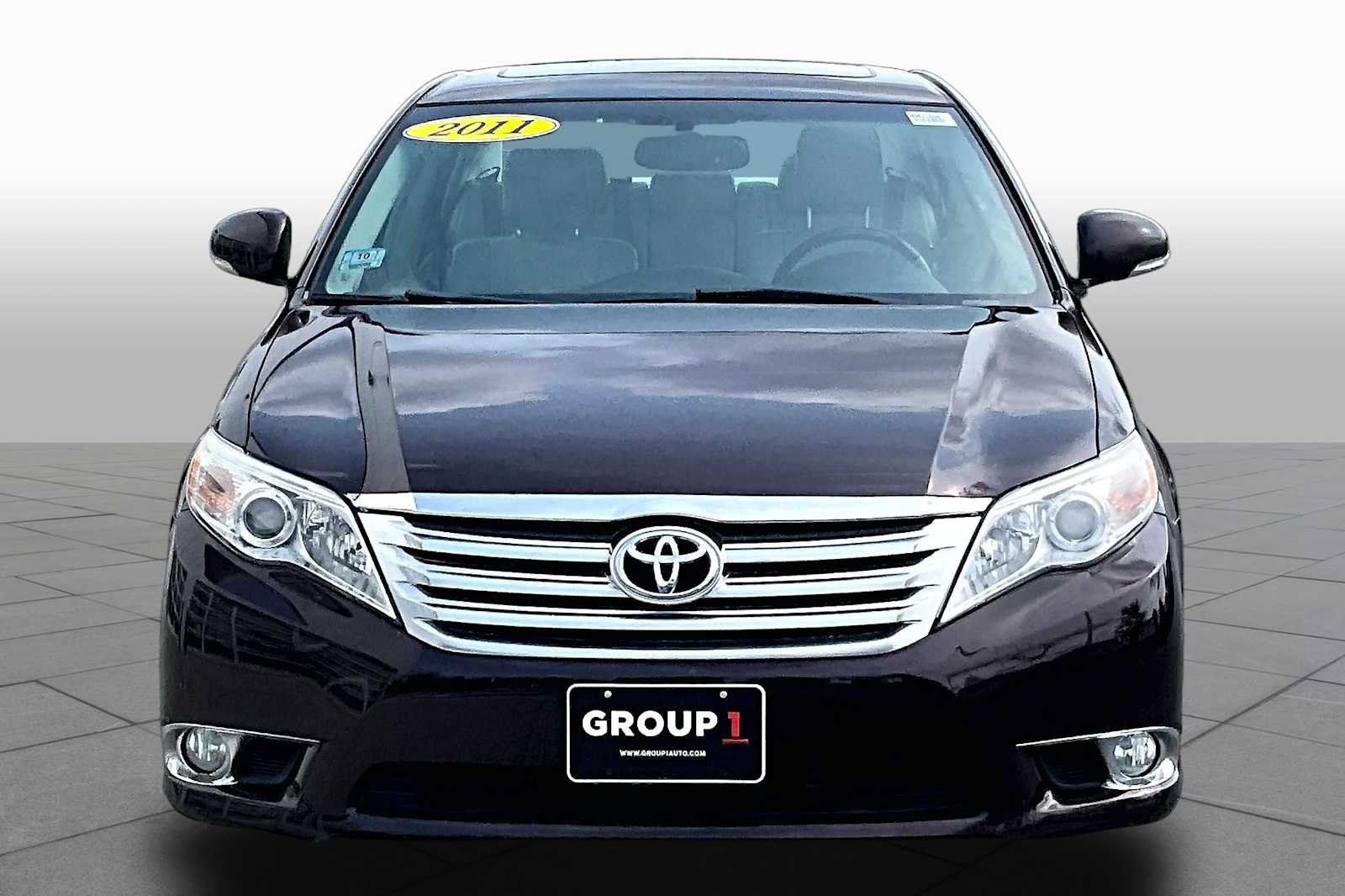 Pre-Owned 2011 Toyota Avalon Limited