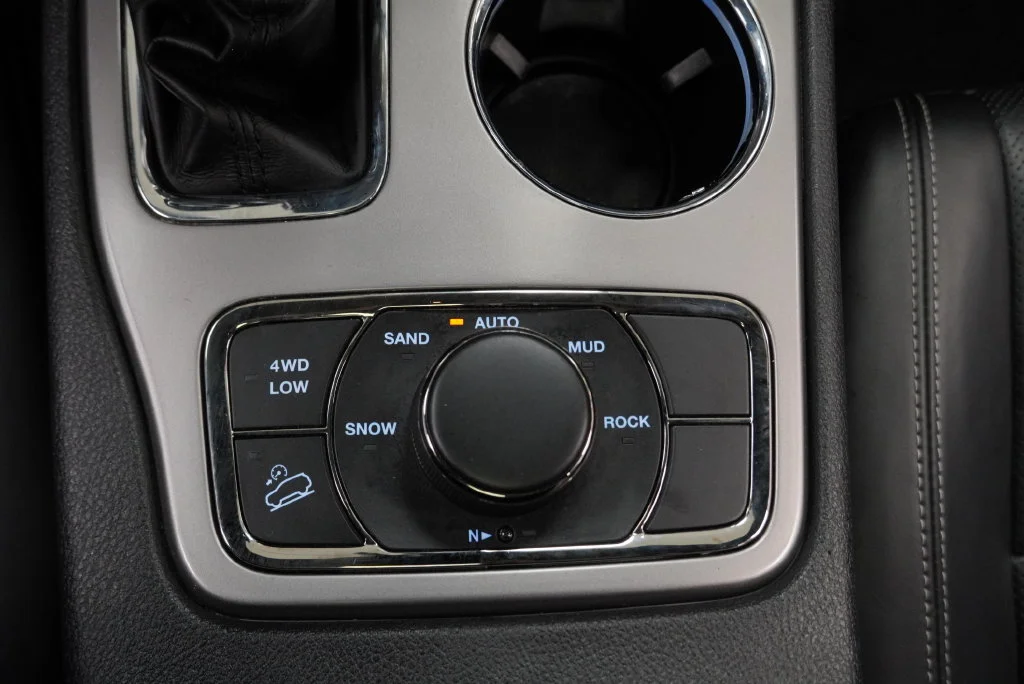 Used 2021 Gray Jeep Limited image 32
