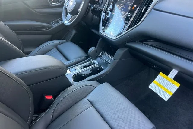 New 2026 SAPPHIRE BLUE PEARL Subaru Limited 8-Passenger image 14