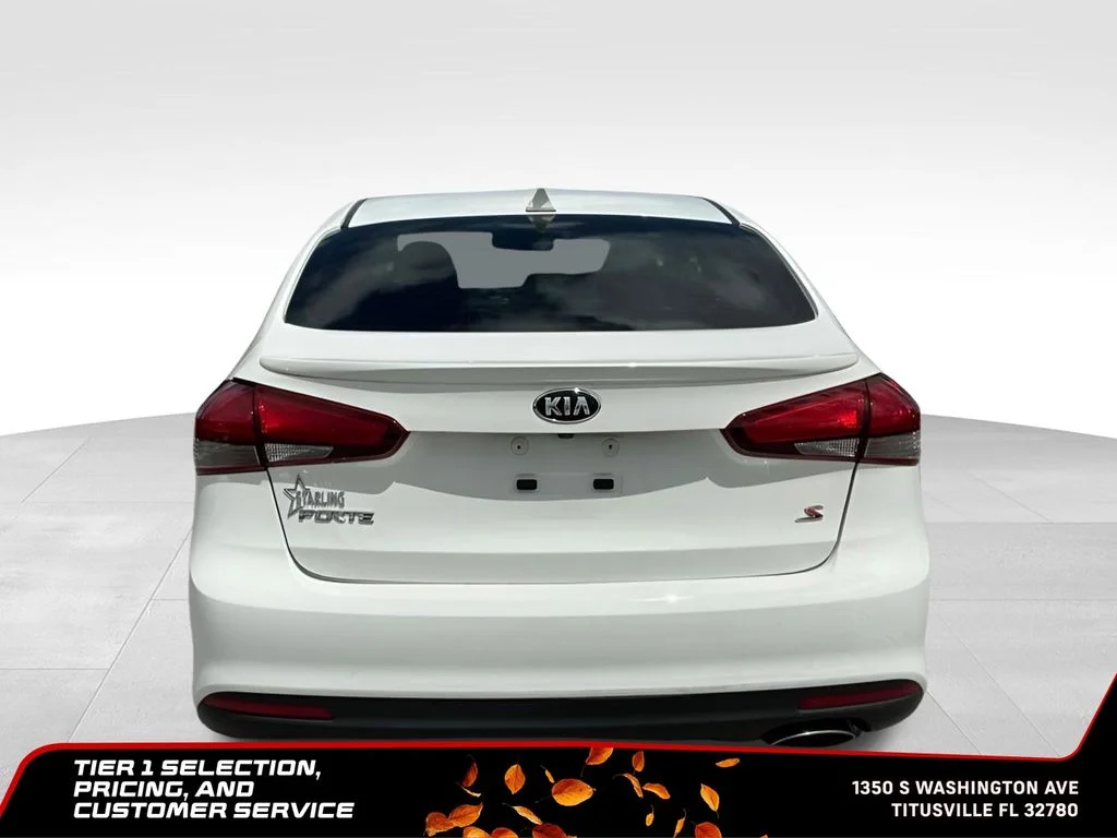 Used 2017 White Kia S image 6