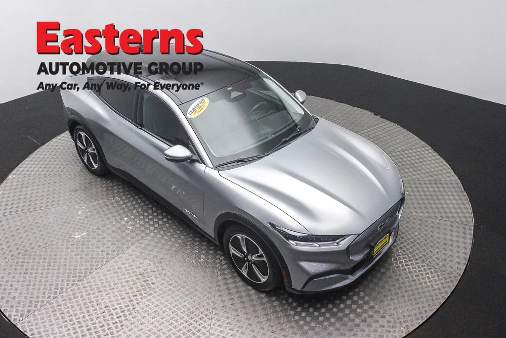 Used 2021 Silver Ford Select image 3