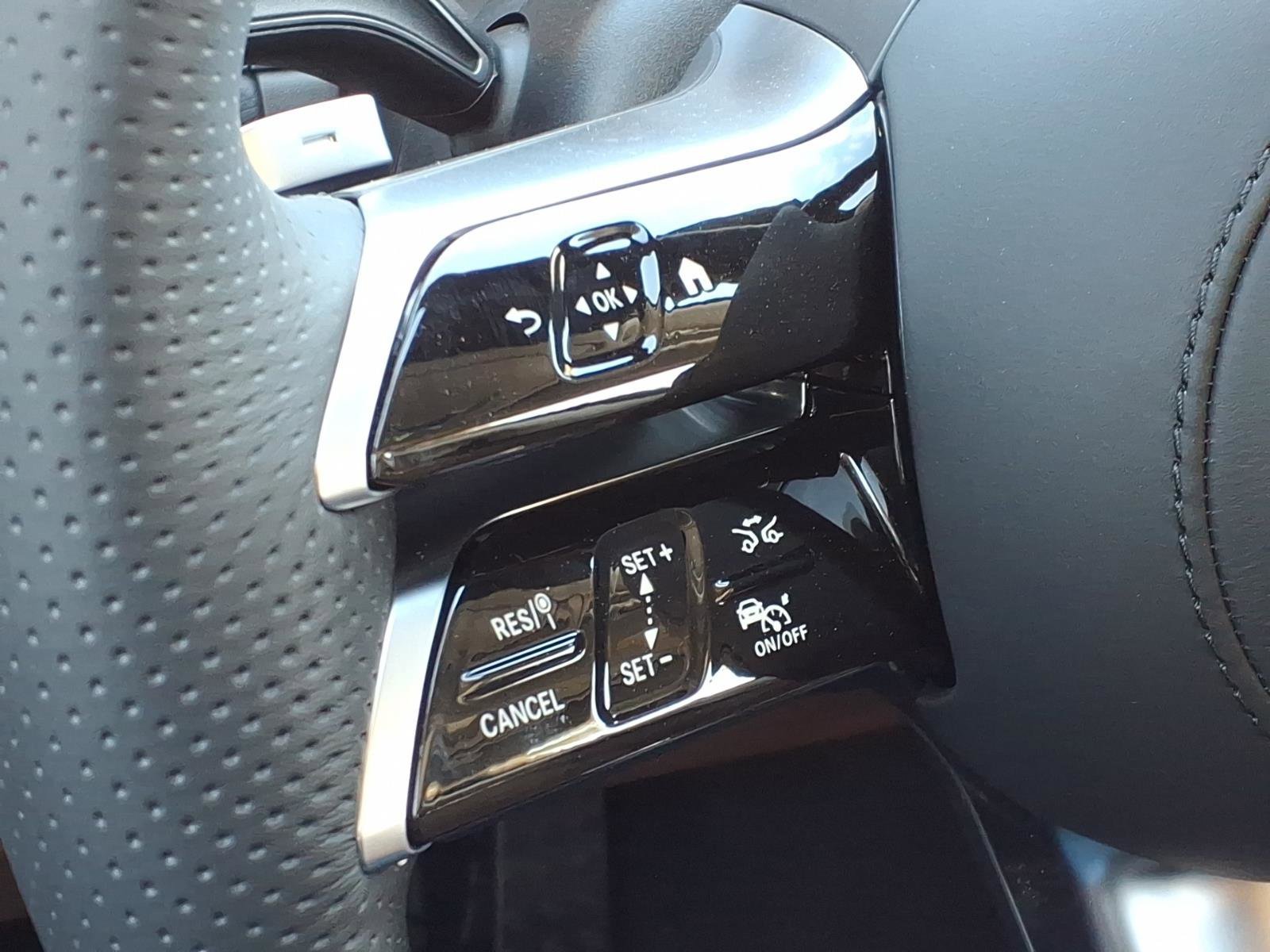 New 2026 Obsidian Black Metallic Mercedes-Benz 450 image 9