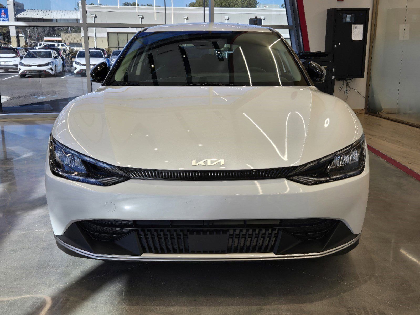 Used 2024 Kia EV6 Light L/R with VIN KNDC3DLC4R5210036 for sale in Collierville, TN