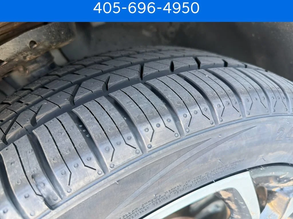 Pre-Owned 2024 Chevrolet Trax 2RS
