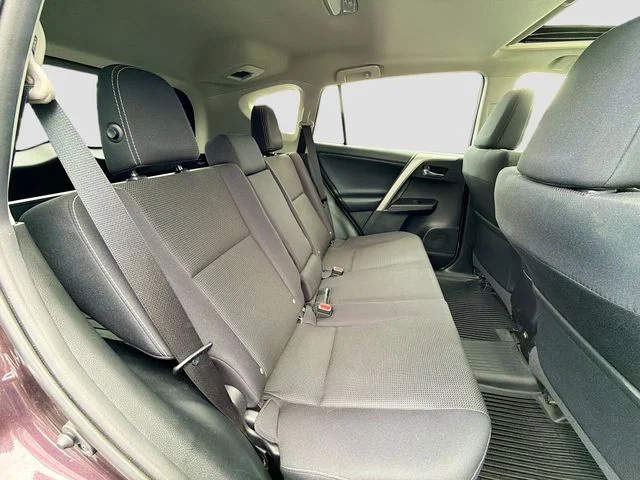 Used 2017 Black Toyota XLE image 24