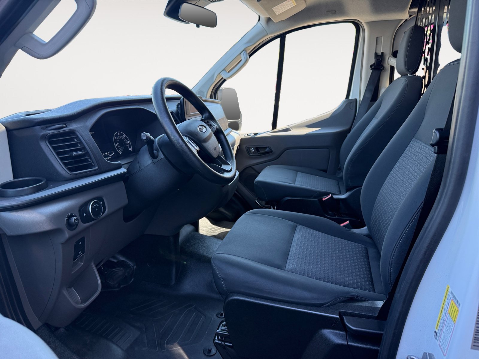 Used 2025 Oxford White Ford Base image 10