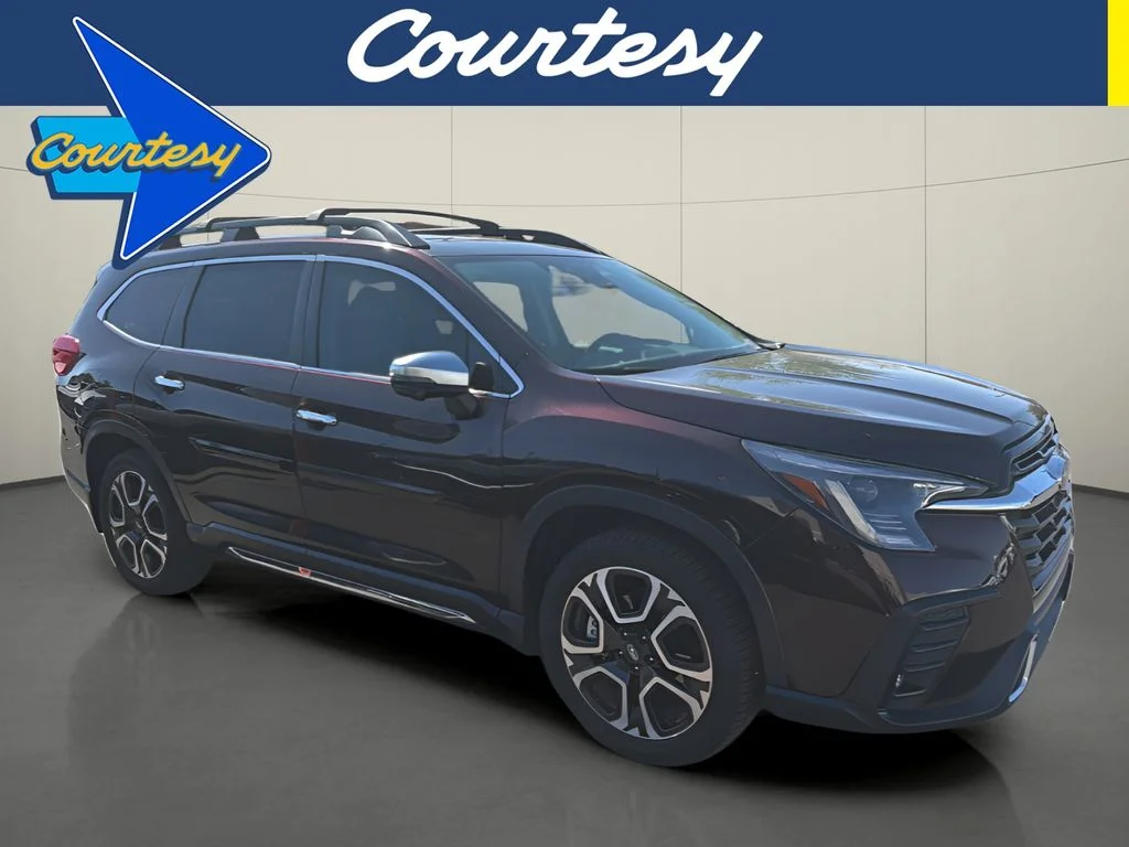 2023 Subaru Ascent Touring's photo