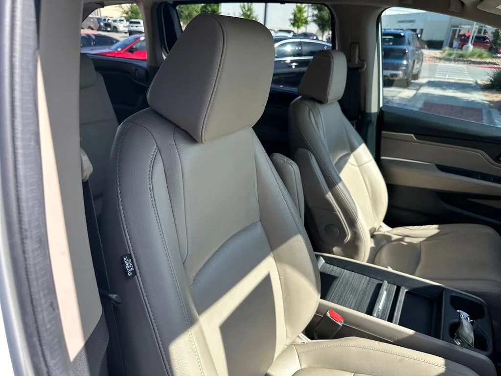 Used 2019  Honda EX-L image 39