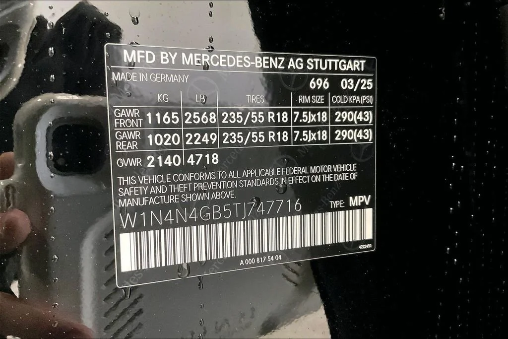 New 2026 Night Black Mercedes-Benz GLA 250 image 30