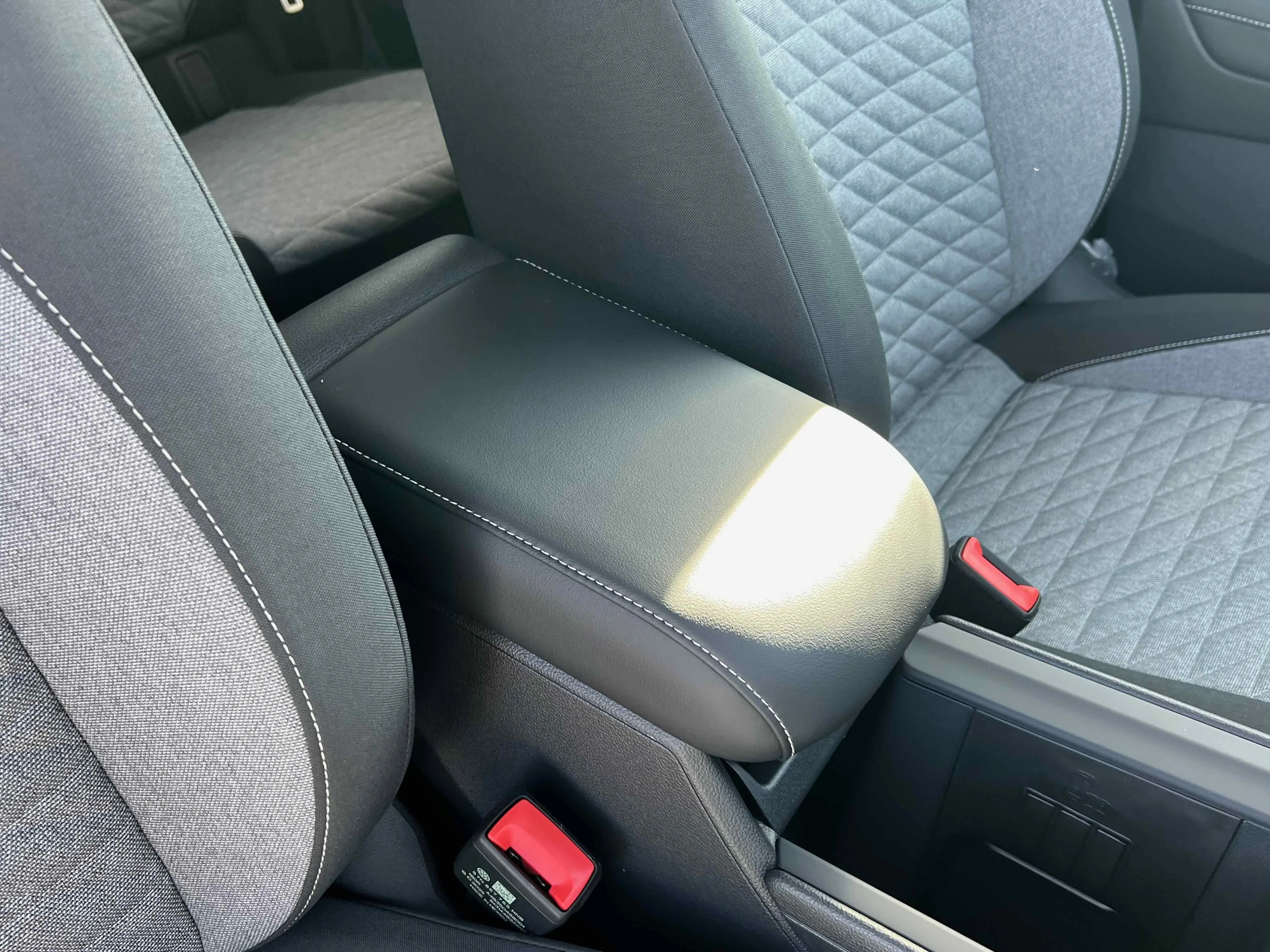 New 2026 Platinum Gray Volkswagen S image 21