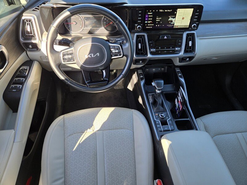 Used 2022 Green Kia X-Line EX image 13