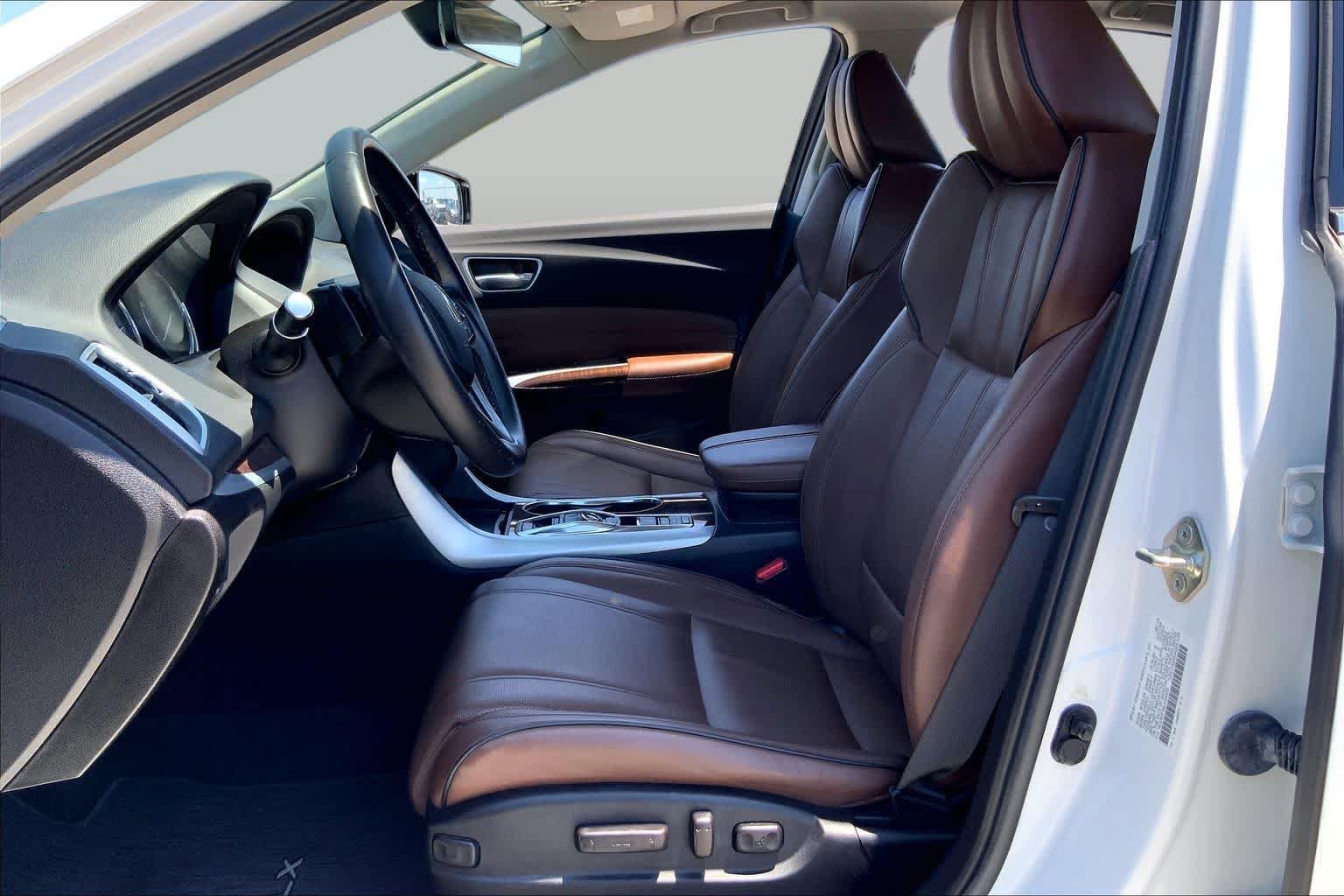 Used 2020 Platinum White Pearl Acura w/Technology Pkg image 8