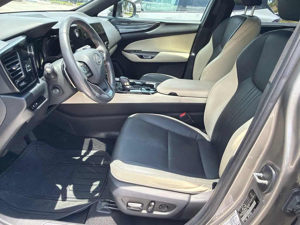 Certified Used 2024 Silver Lexus NX 250 Premium image 4