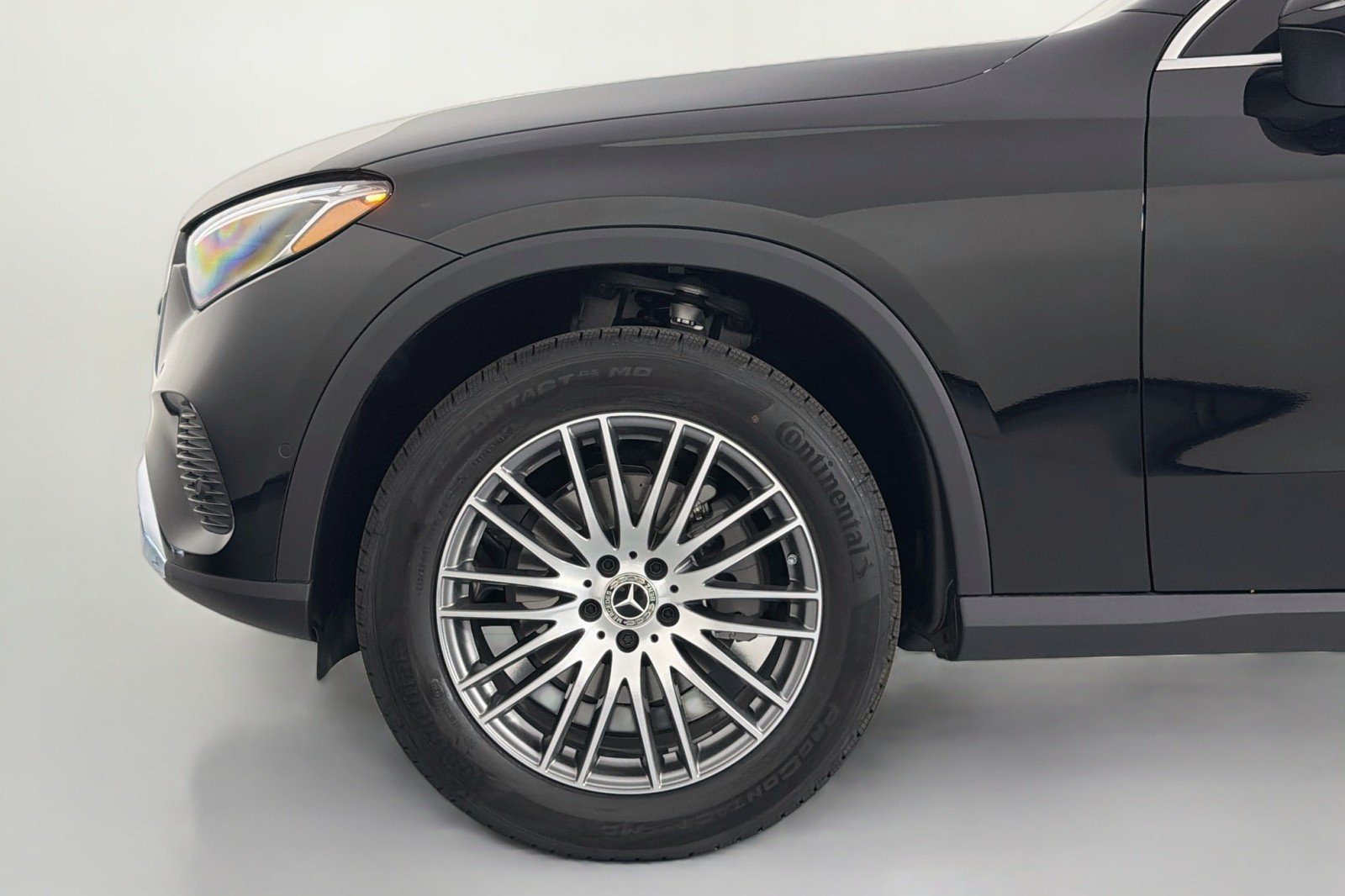 New 2027 Black Mercedes-Benz GLC 300 SUV image 9