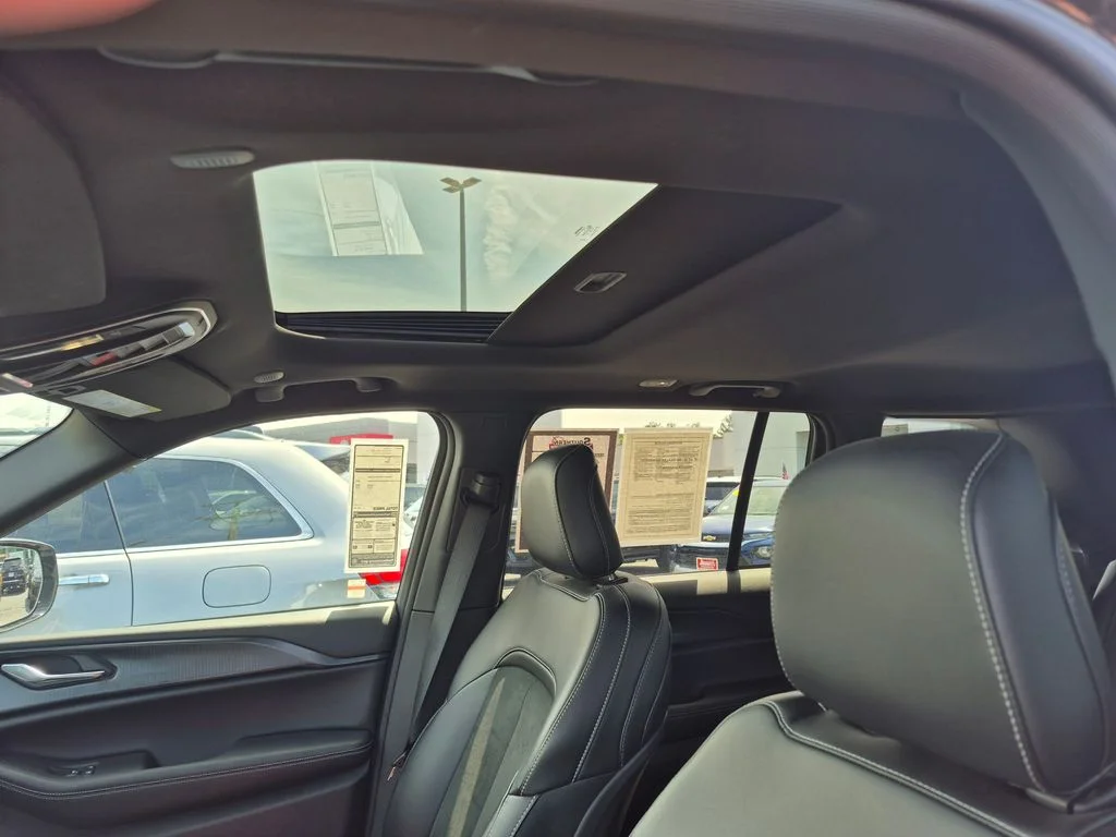 Used 2025 Gray Jeep Altitude X image 17