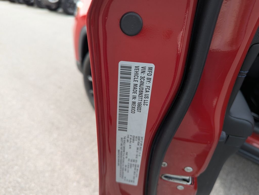 New 2026 Red Hot Pearlcoat Jeep Latitude image 37