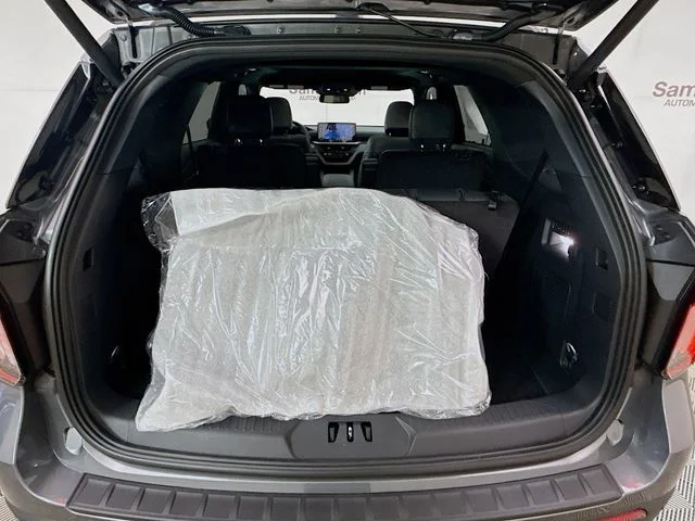 New 2026 Carbonized Gray Metallic Ford Tremor® image 28