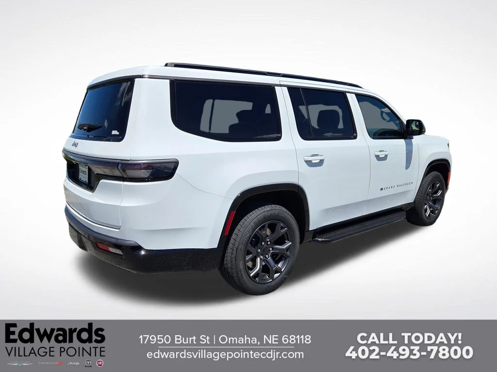 New 2026 Bright White Clear-Coat Exterior Paint Jeep Limited Altitude image 3