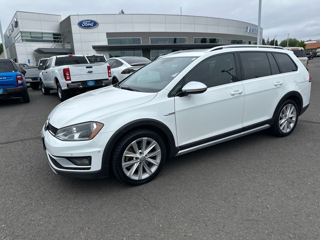Used 2017 Volkswagen Golf Alltrack Alltrack SE with VIN 3VWH17AUXHM517029 for sale in Beaverton, OR