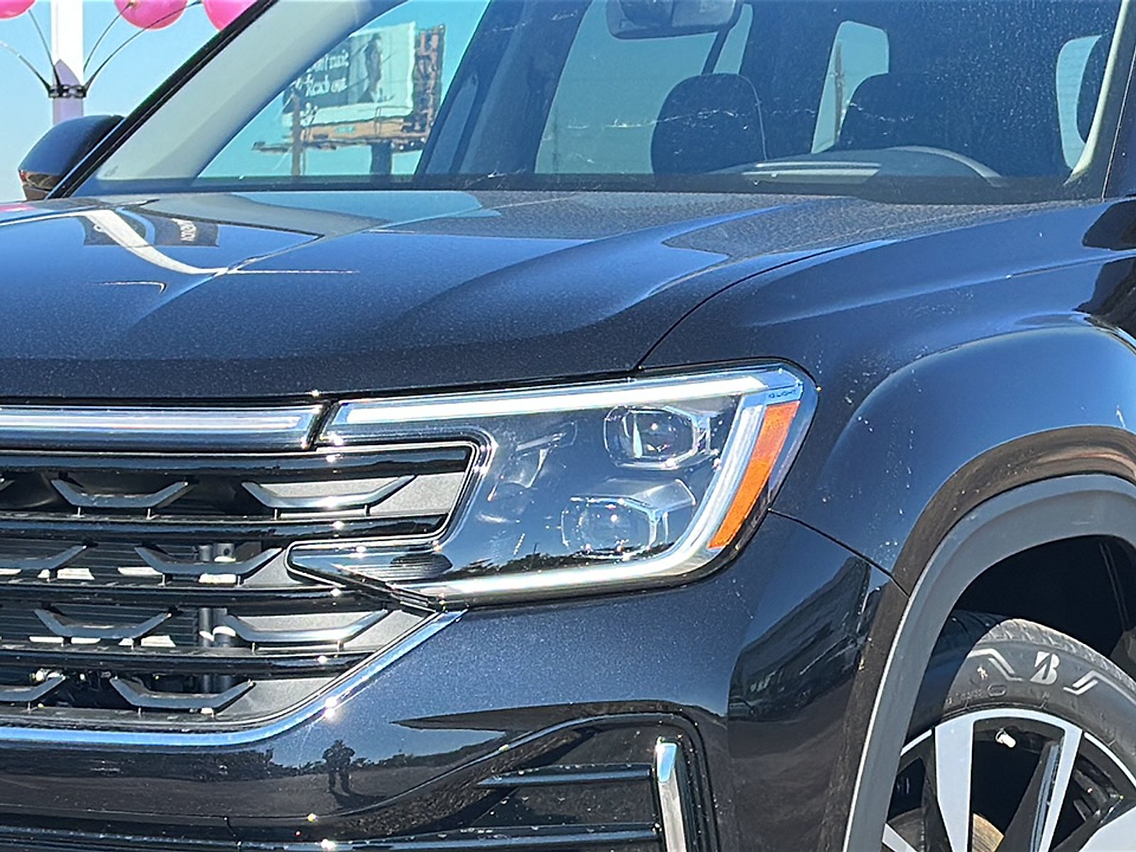 2026 Volkswagen Atlas SEL Premium R-Line photo 4