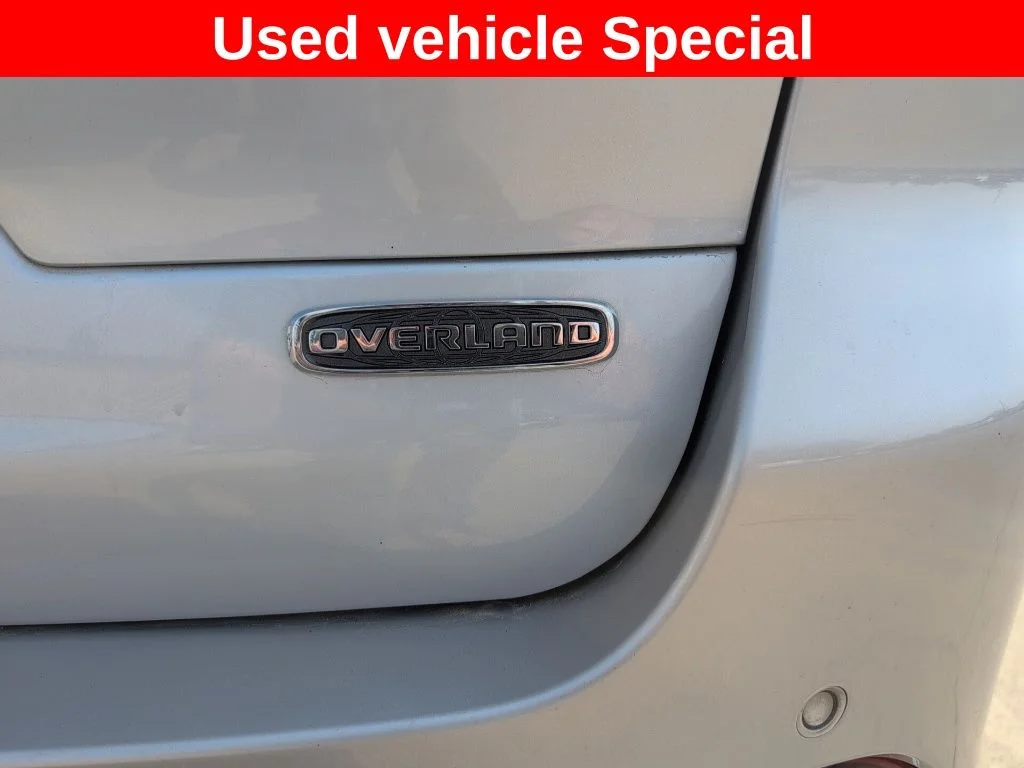 Used 2022 Silver Jeep Overland image 36