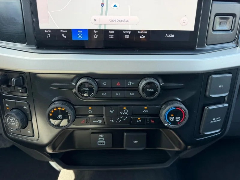 New 2026 Carbonized Gray Metallic Ford F-250® XLT image 16
