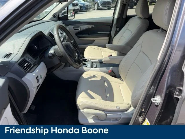 Used 2019 Gray Honda LX image 17