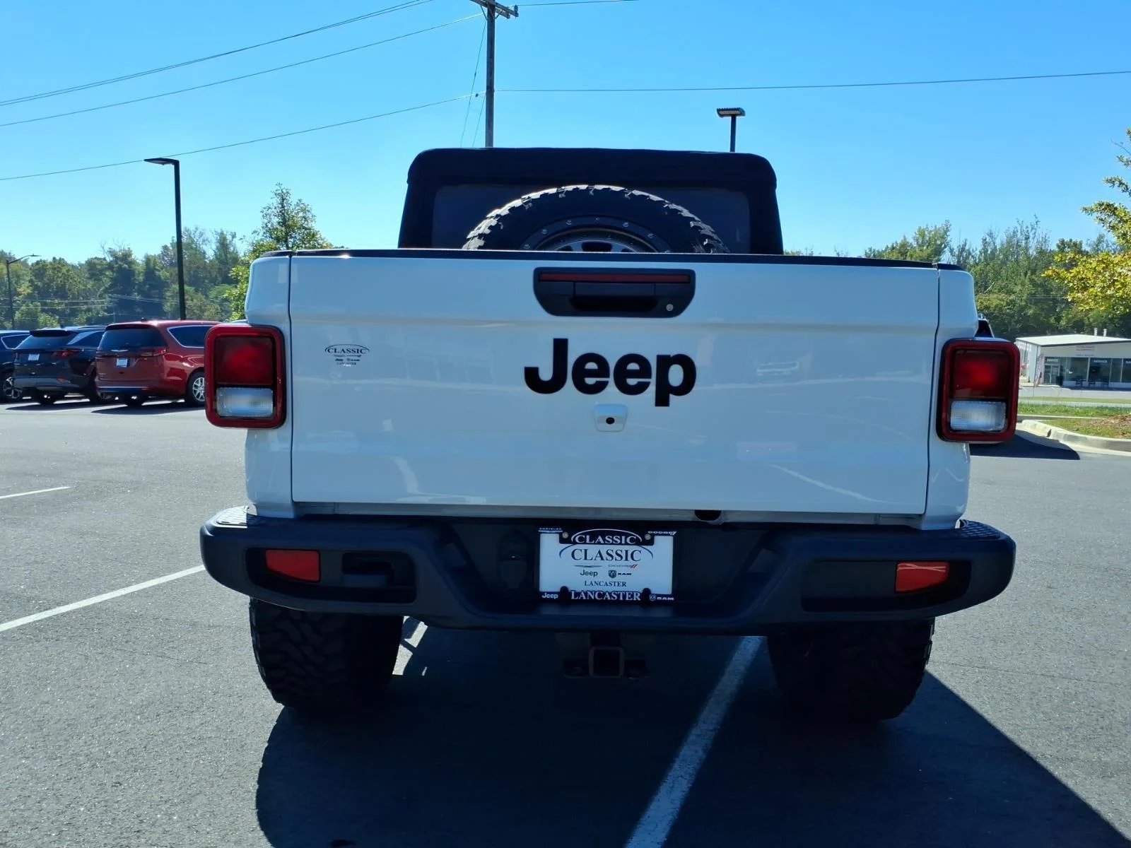 Used 2022 Bright White Clearcoat Jeep Sport S image 18