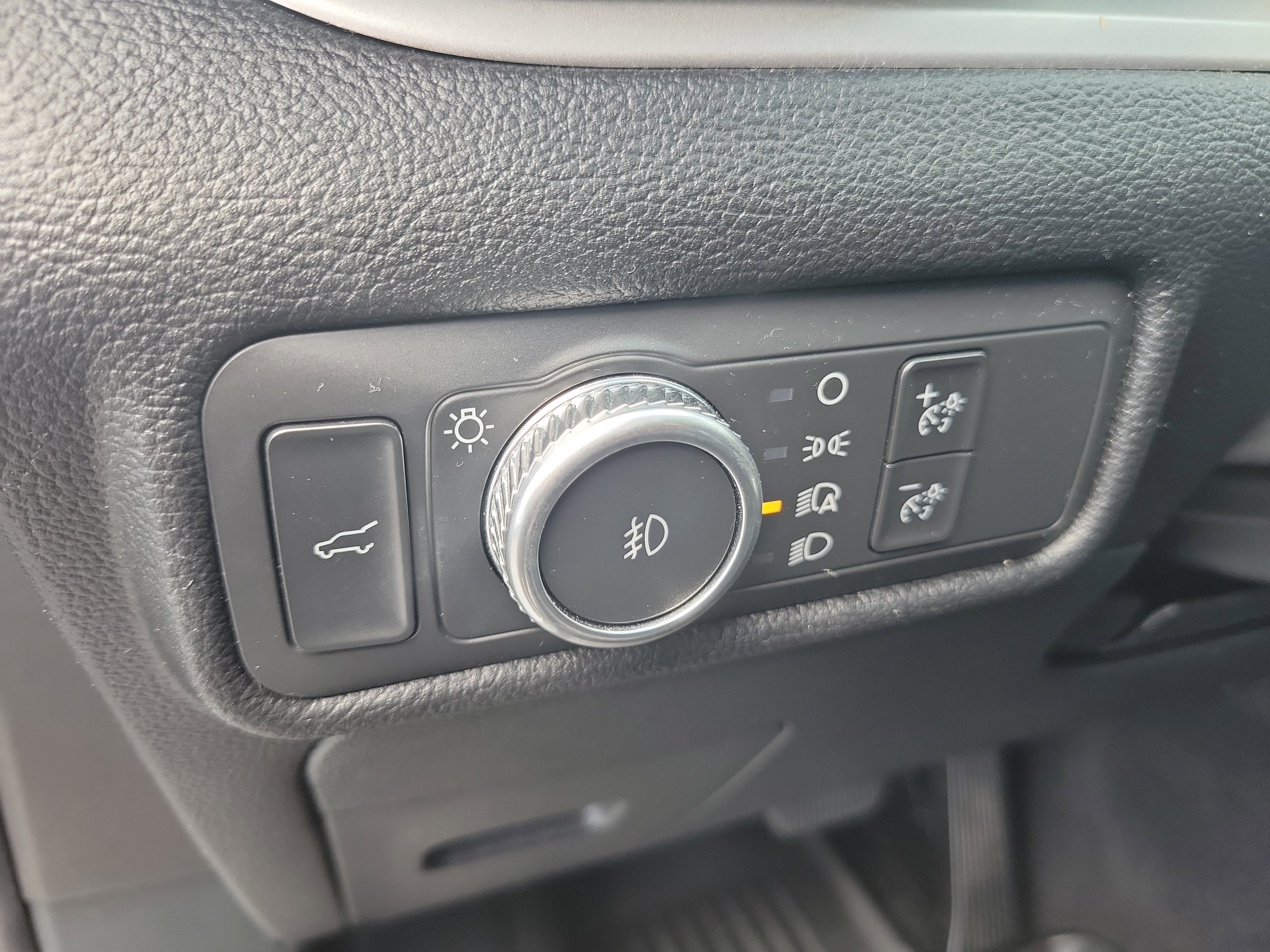 Used 2021 Gray Metallic Ford XLT image 28