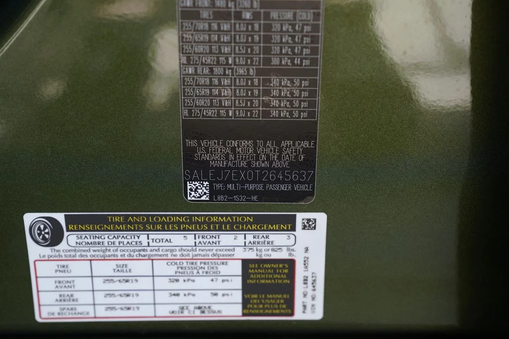 New 2026 Woolstone Green Land Rover S image 33