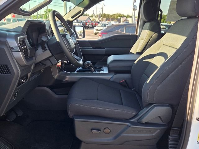 New 2026 Oxford White Ford XLT image 12
