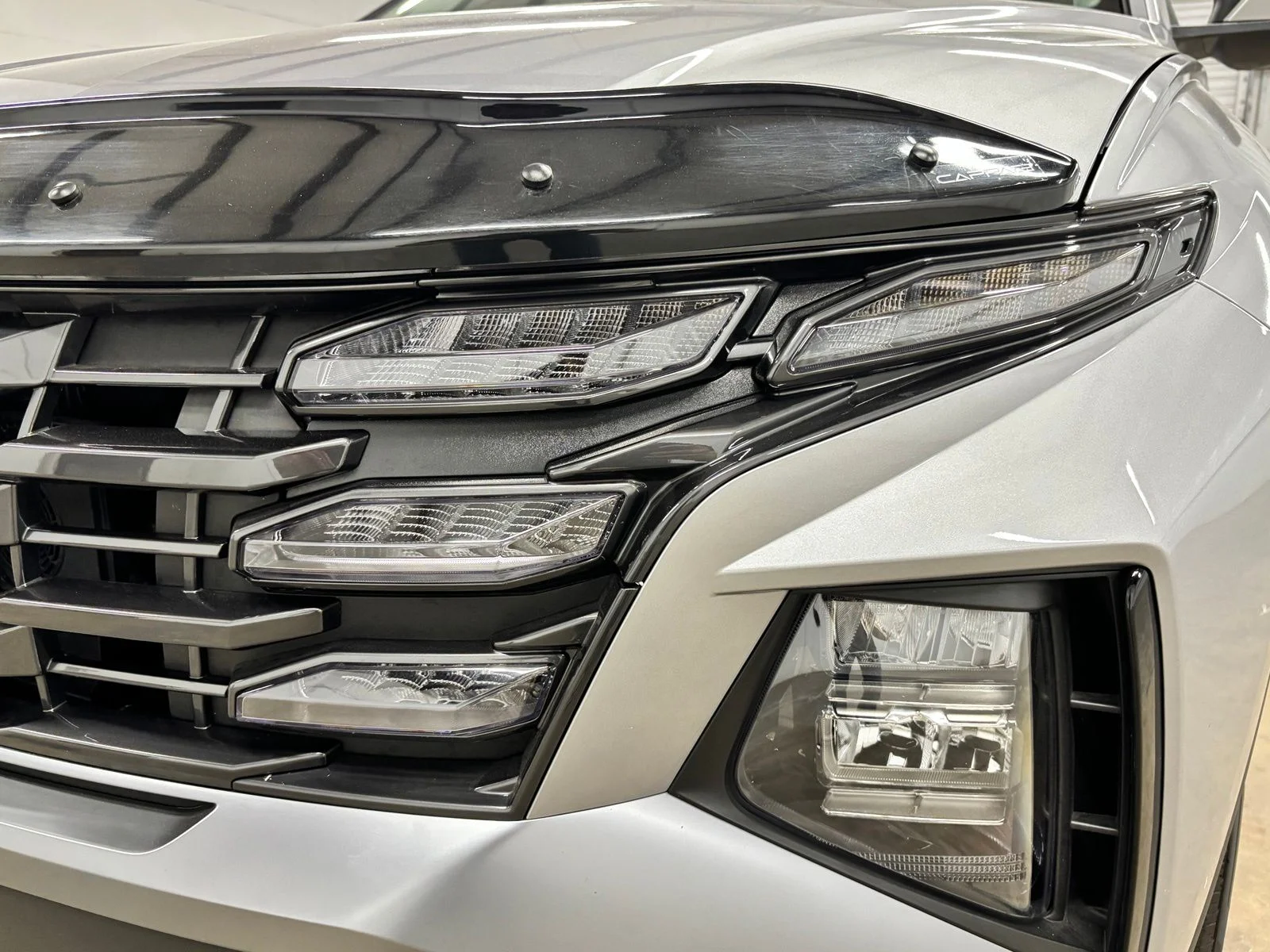 Used 2025 Silver Hyundai Blue image 9