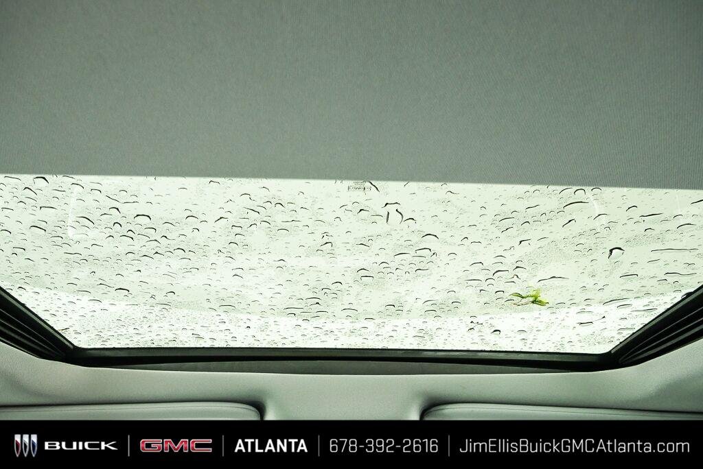 Used 2024 Oxford White Ford XLT image 20