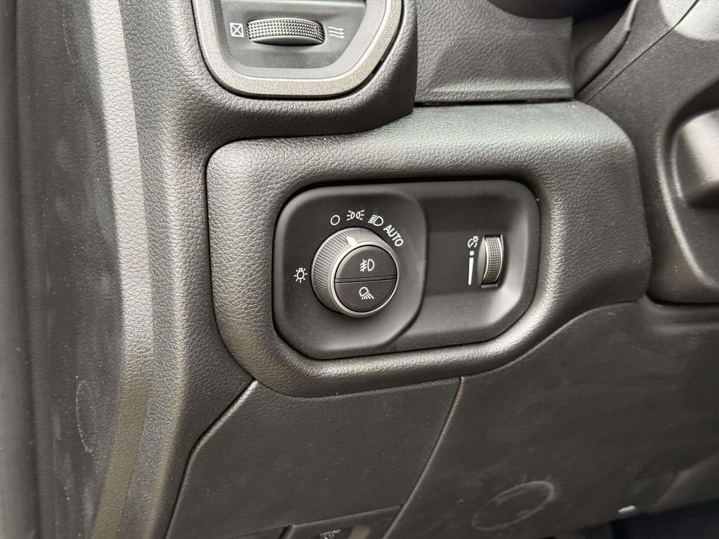 2026 RAM 2500 Tradesman - Photo 30