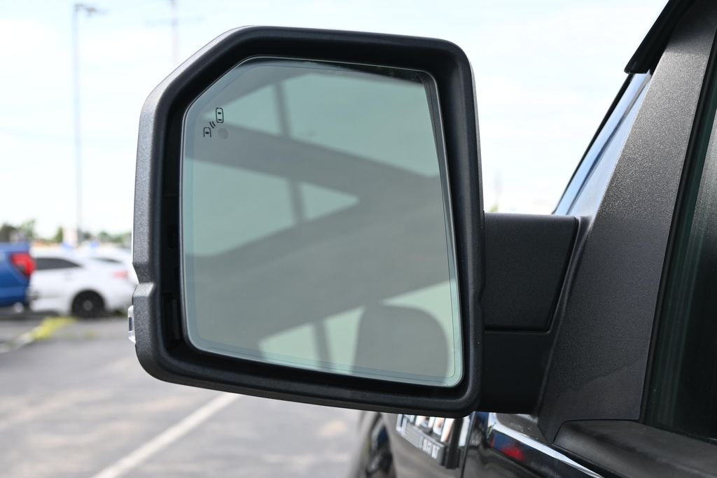 Used 2016 Black Ford Lariat image 13