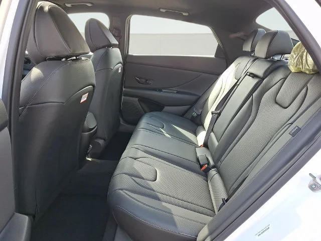 New 2026 White Hyundai SEL Sport image 6