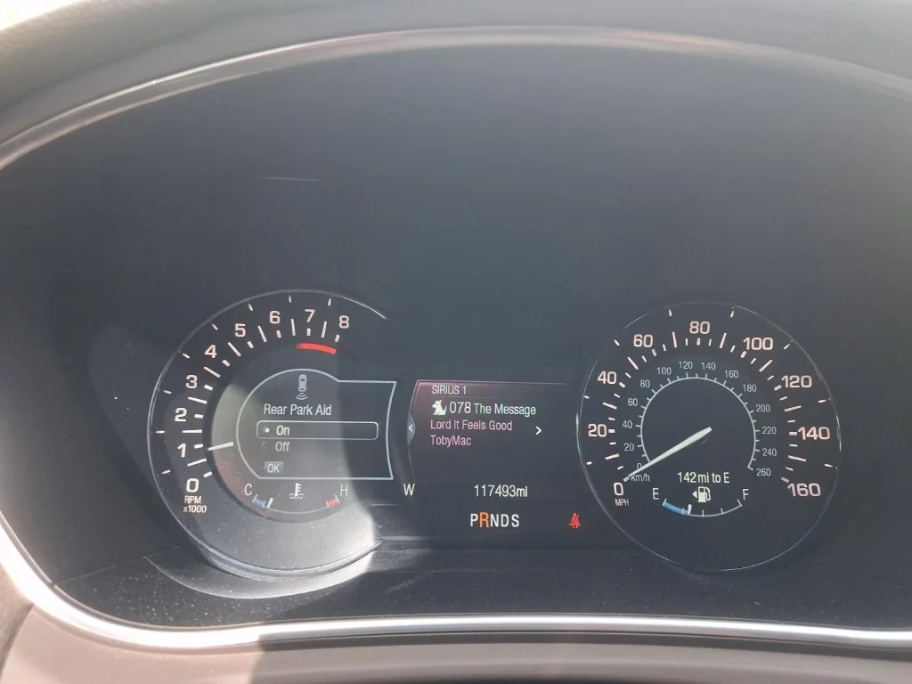 Used 2016  Lincoln Reserve image 33