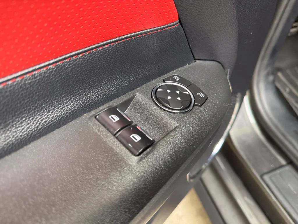 Used 2017 Gray Ford GT Premium image 31