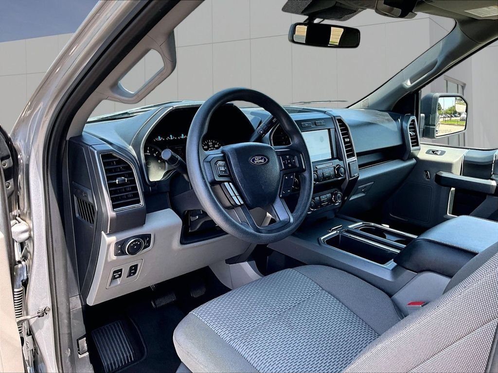 Used 2020 Silver Ford XLT image 4