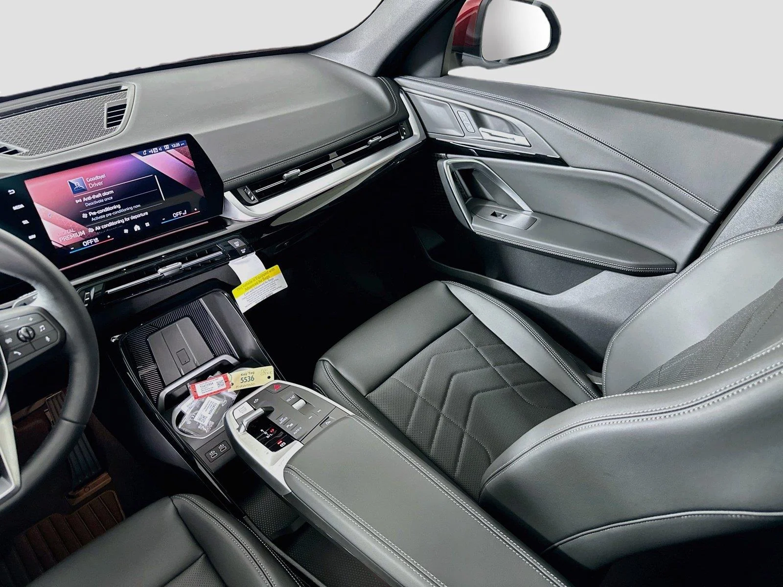 Used 2026 Vegas Red Metallic BMW xDrive28i image 23