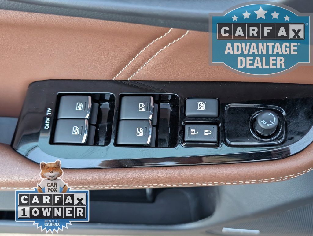 Used 2019 White Subaru 3.6R Touring image 19