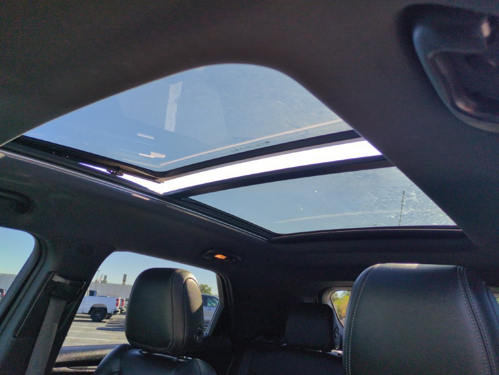 Used 2021 SUMMIT WHITE Chevrolet ACTIV image 21