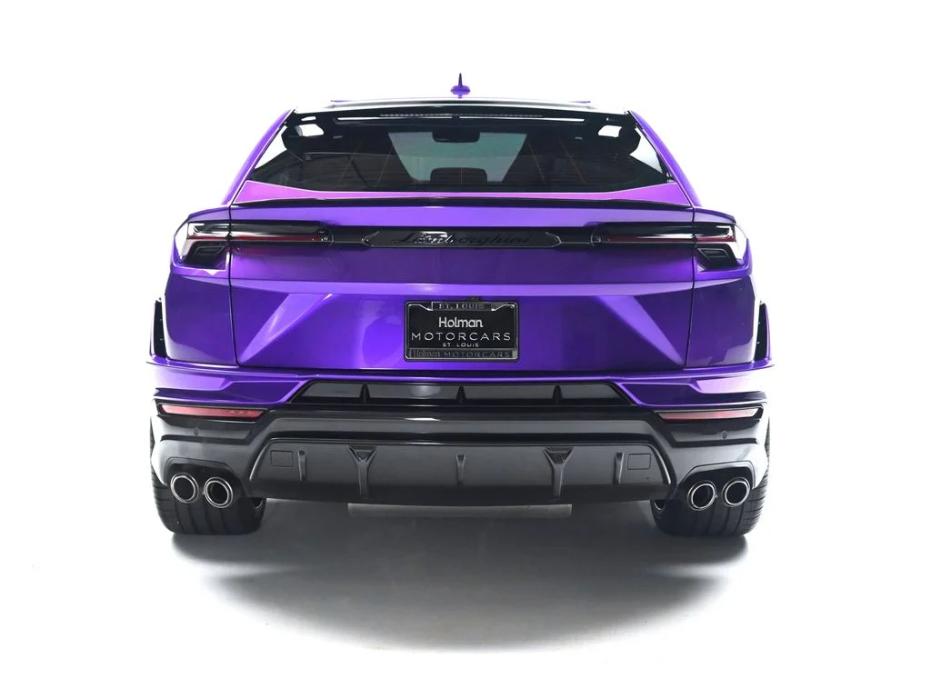 Certified Used 2024 Viola Pasifae Metallic Lamborghini Performante image 5