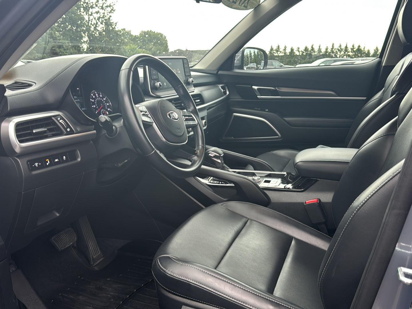 Used 2021 Everlasting Silver Kia LX image 9