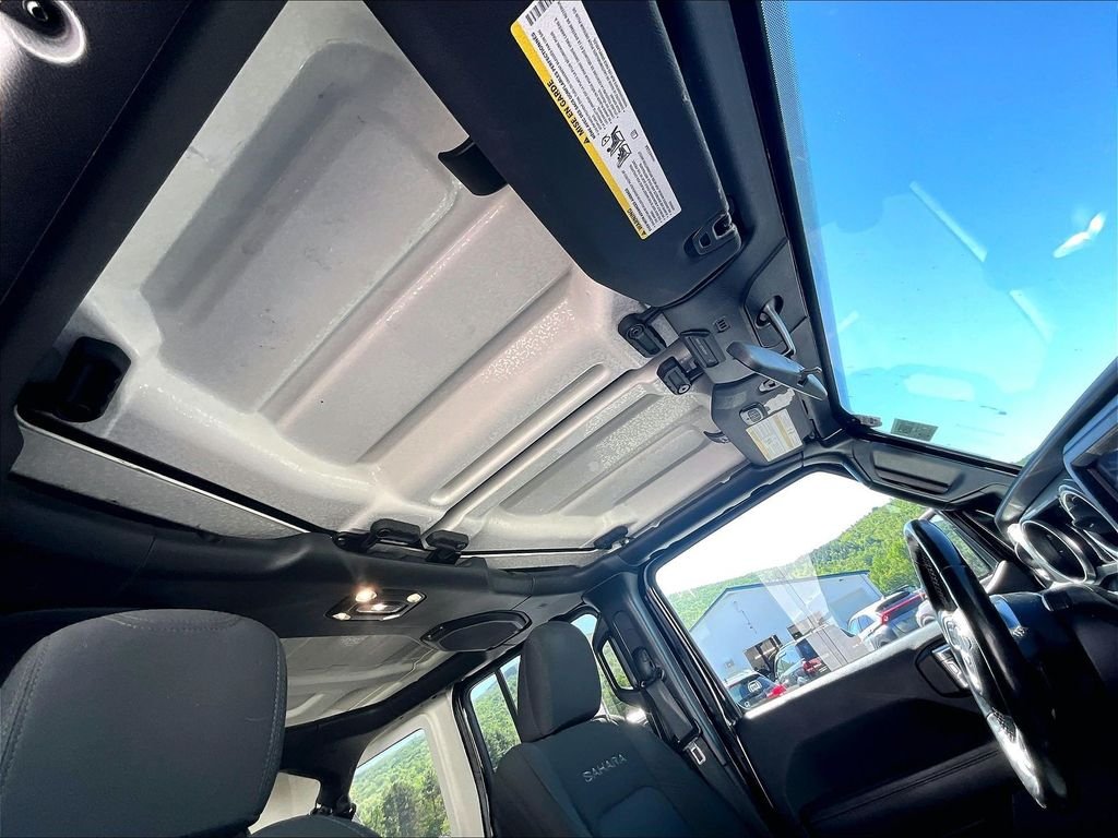 Used 2020 Black Clearcoat Jeep Unlimited Sahara image 17