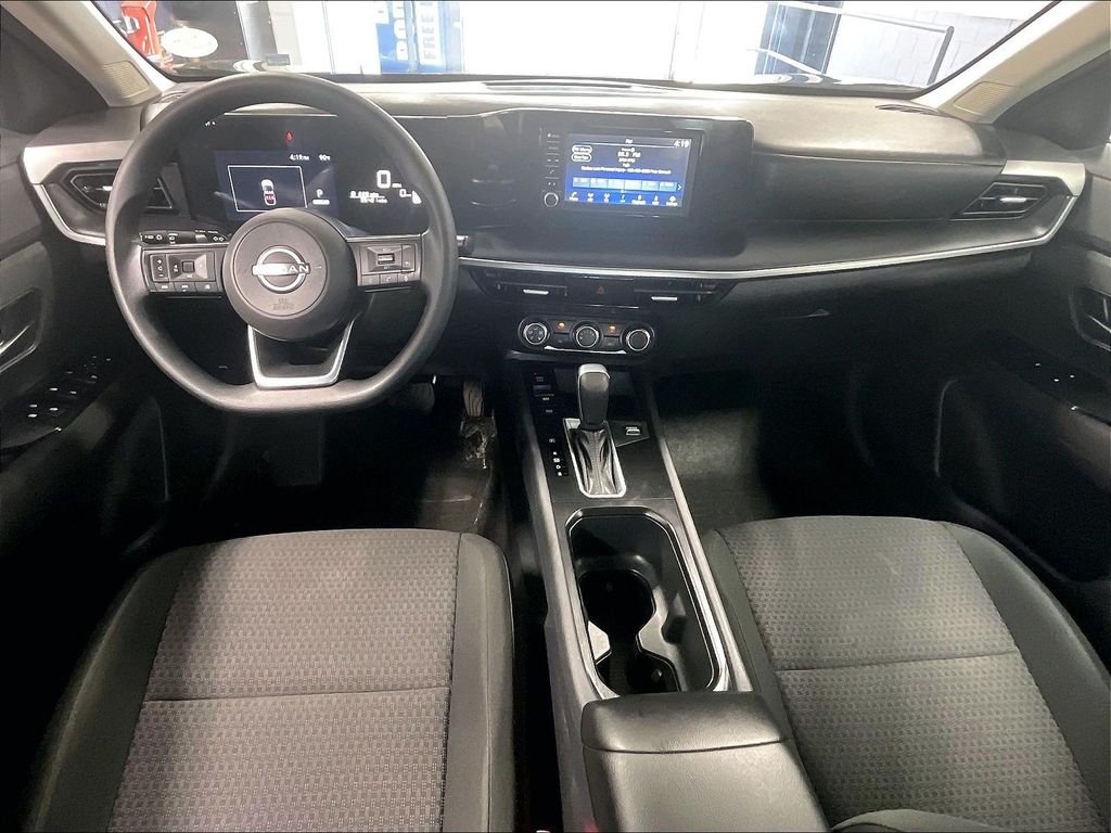 Used 2025 Black Nissan S image 22