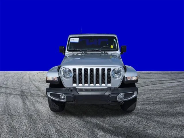Certified Used 2023 Silver Zynith Clearcoat Jeep Overland image 9